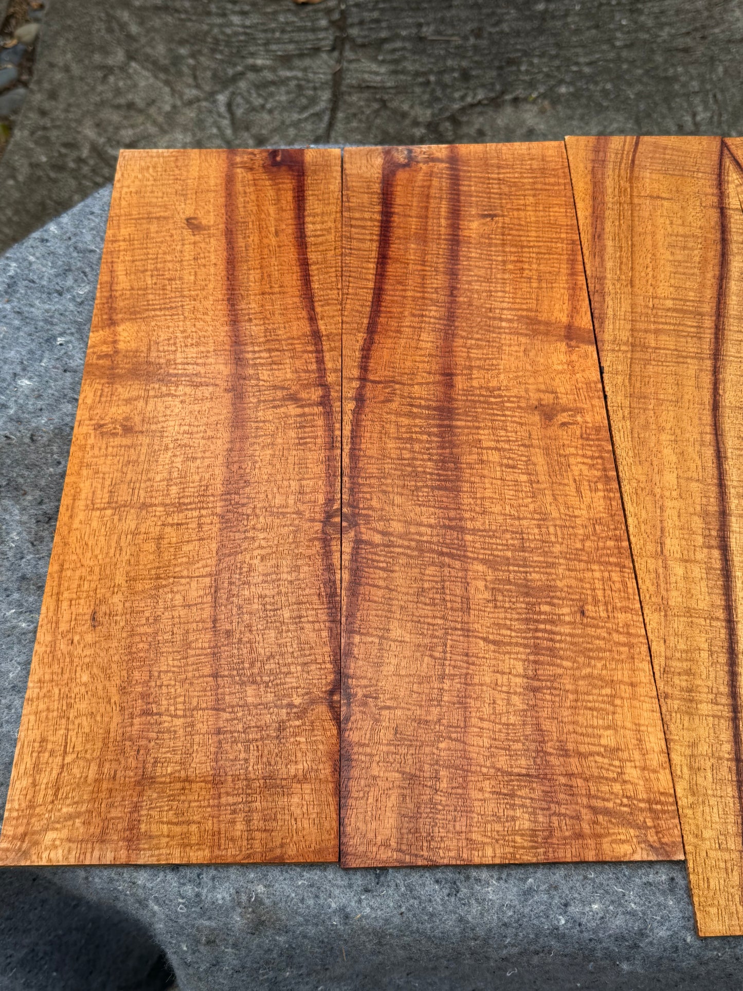 “The Meadow” Premium Curly Koa 6 piece Tenor Ukulele