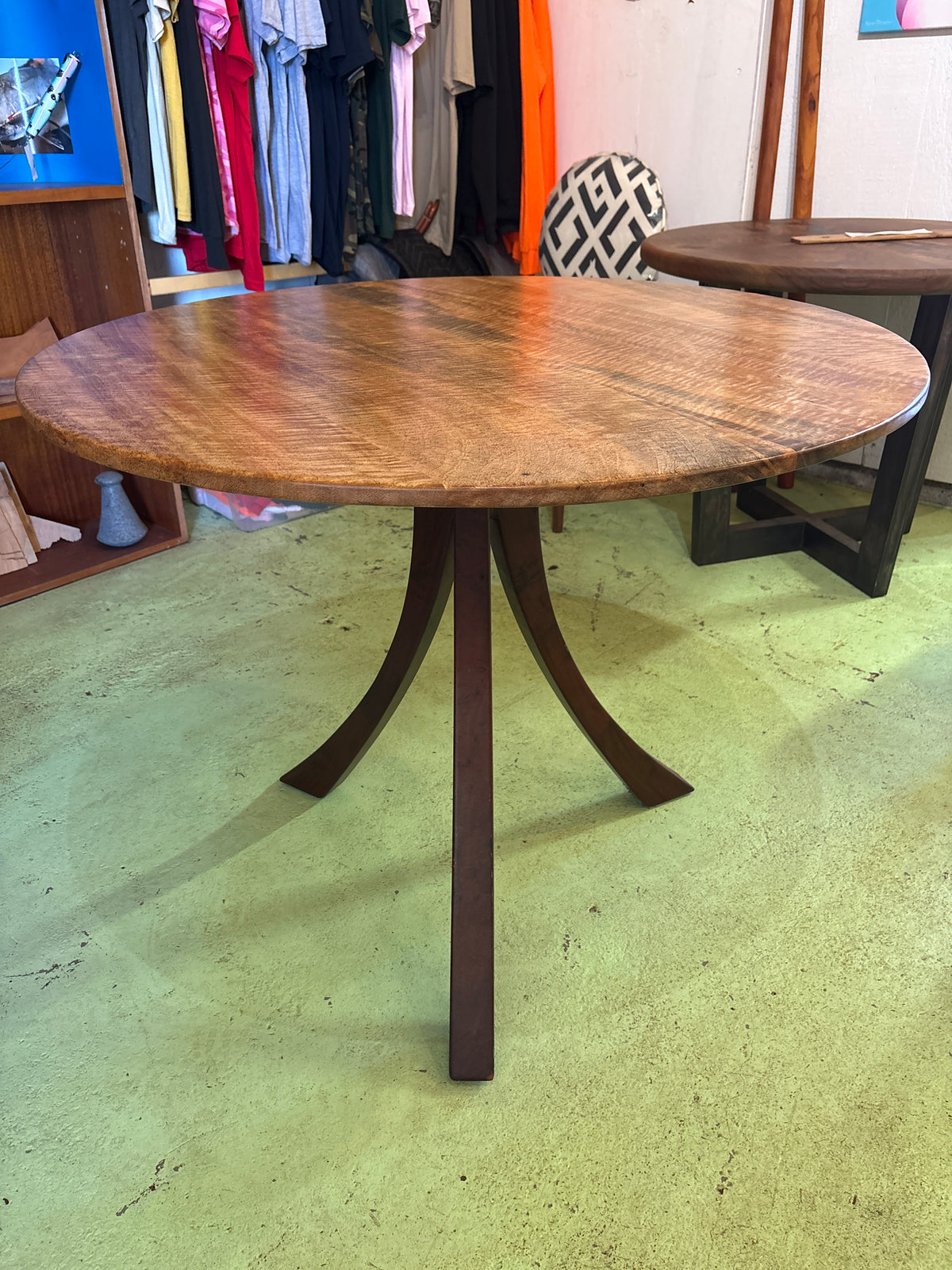 Mango Dinette w/ Removable Top