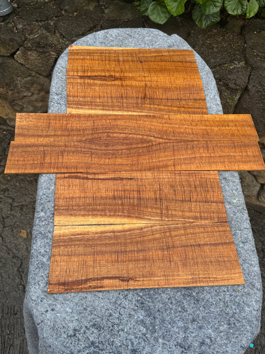 “The Capriccio” 4A Curly Koa Baritone Ukulele 6pc set
