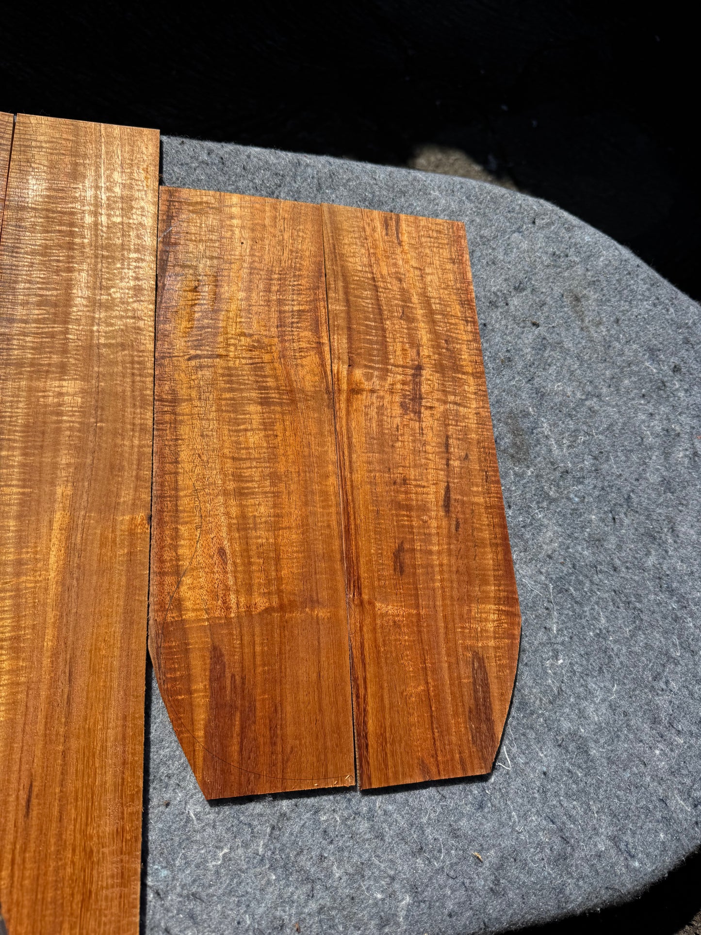 “The Etude” 6 piece 4A curly koa concert ukulele set