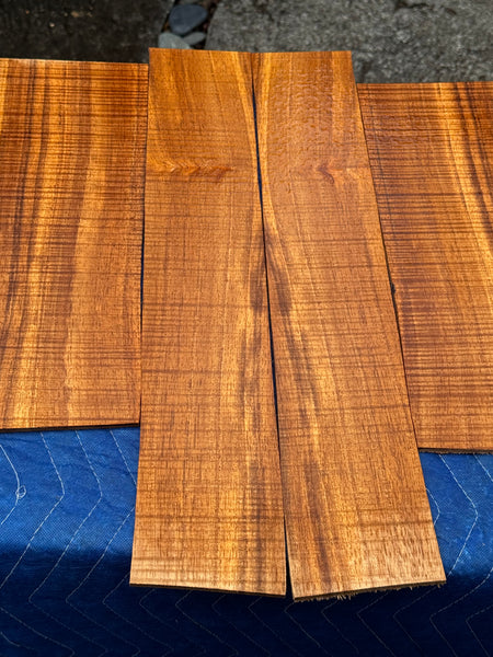 Curly Koa Baritone 6 piece ukulele set