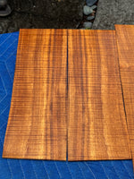Curly Koa Baritone 6 piece ukulele set
