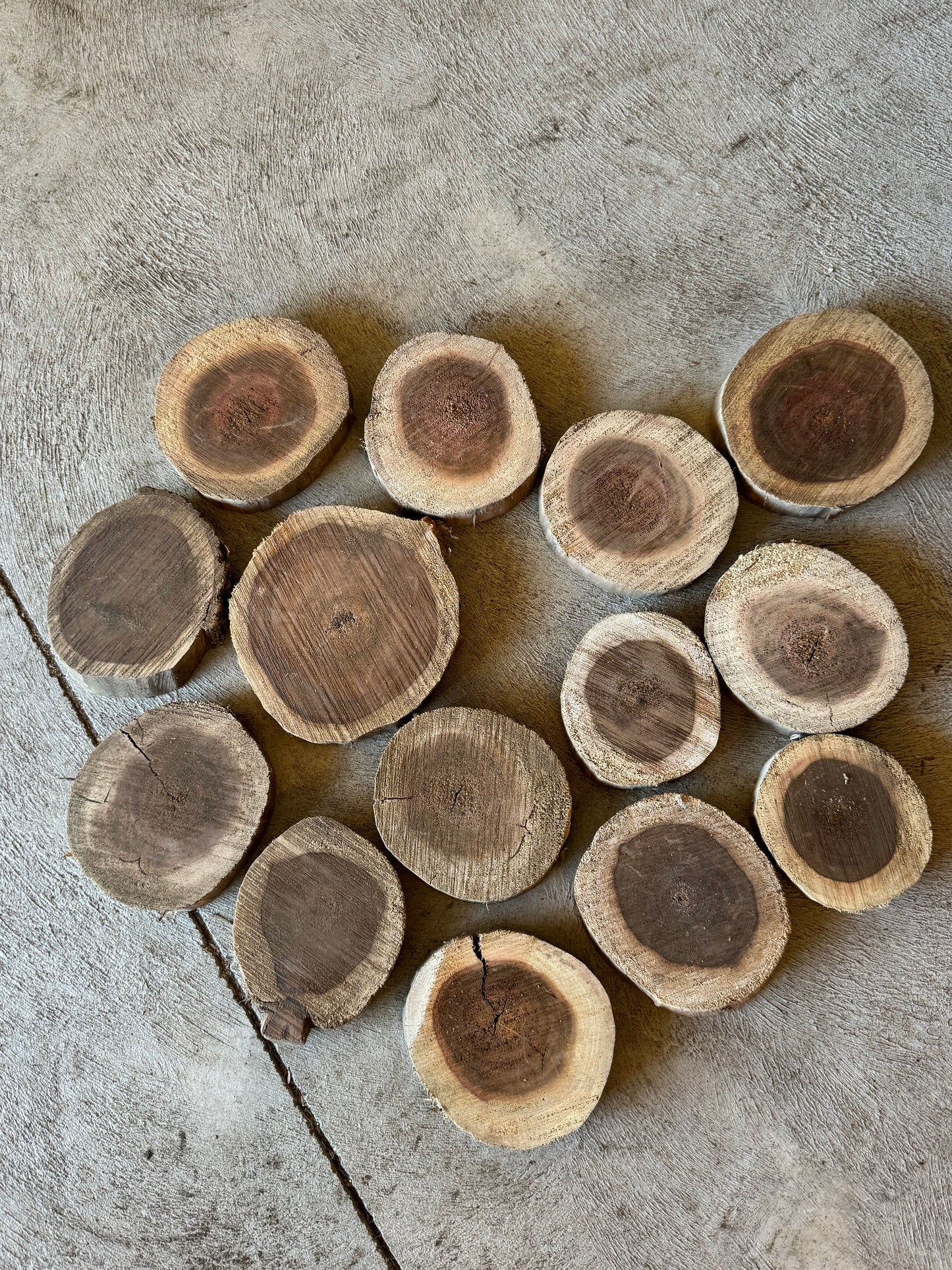 Rustic Milo Rounds 5”x4”x1”
