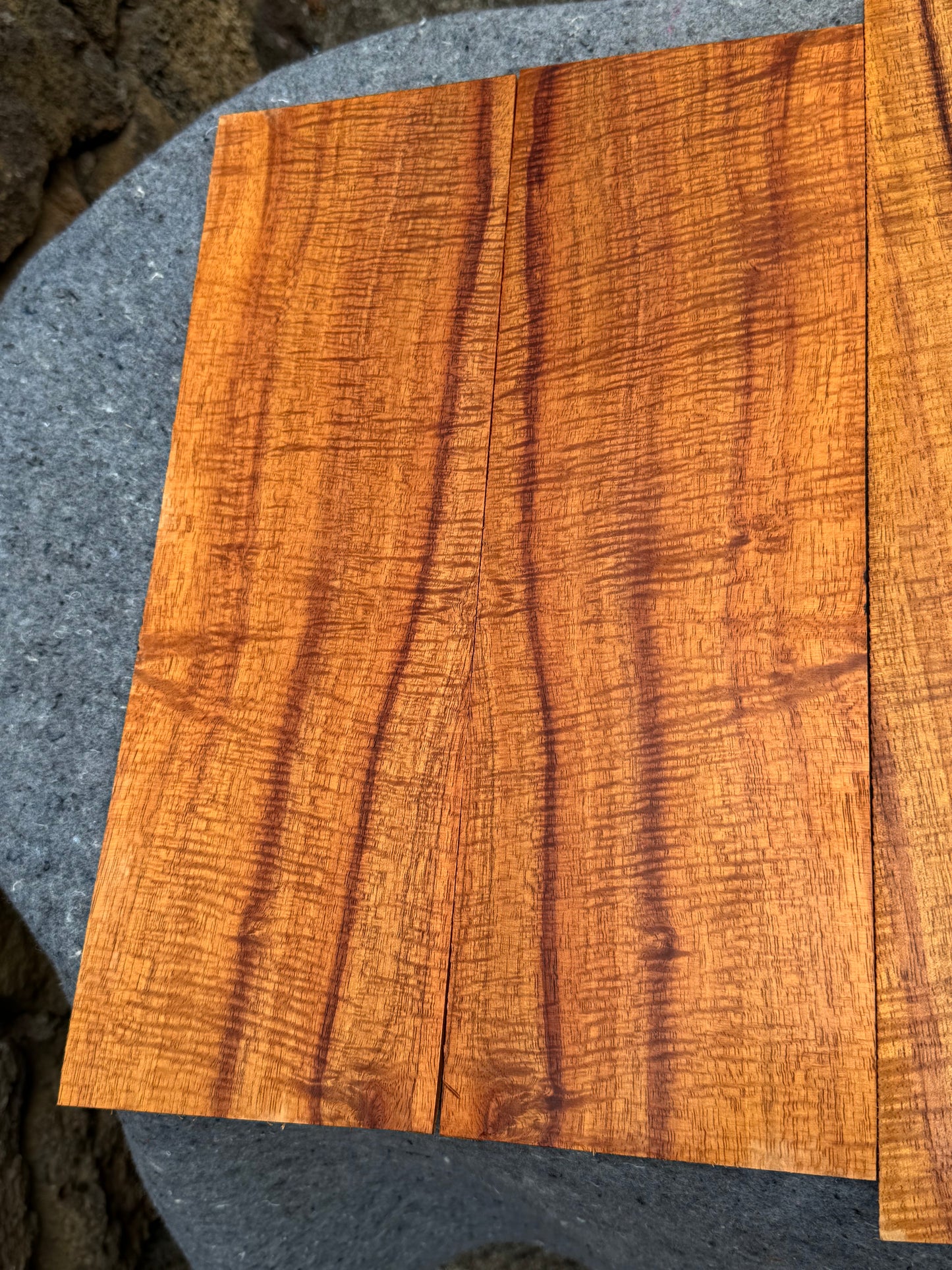 “The Meadow” Premium Curly Koa 6 piece Tenor Ukulele