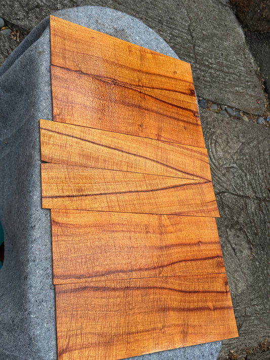 “The Meadow” Premium Curly Koa 6 piece Tenor Ukulele