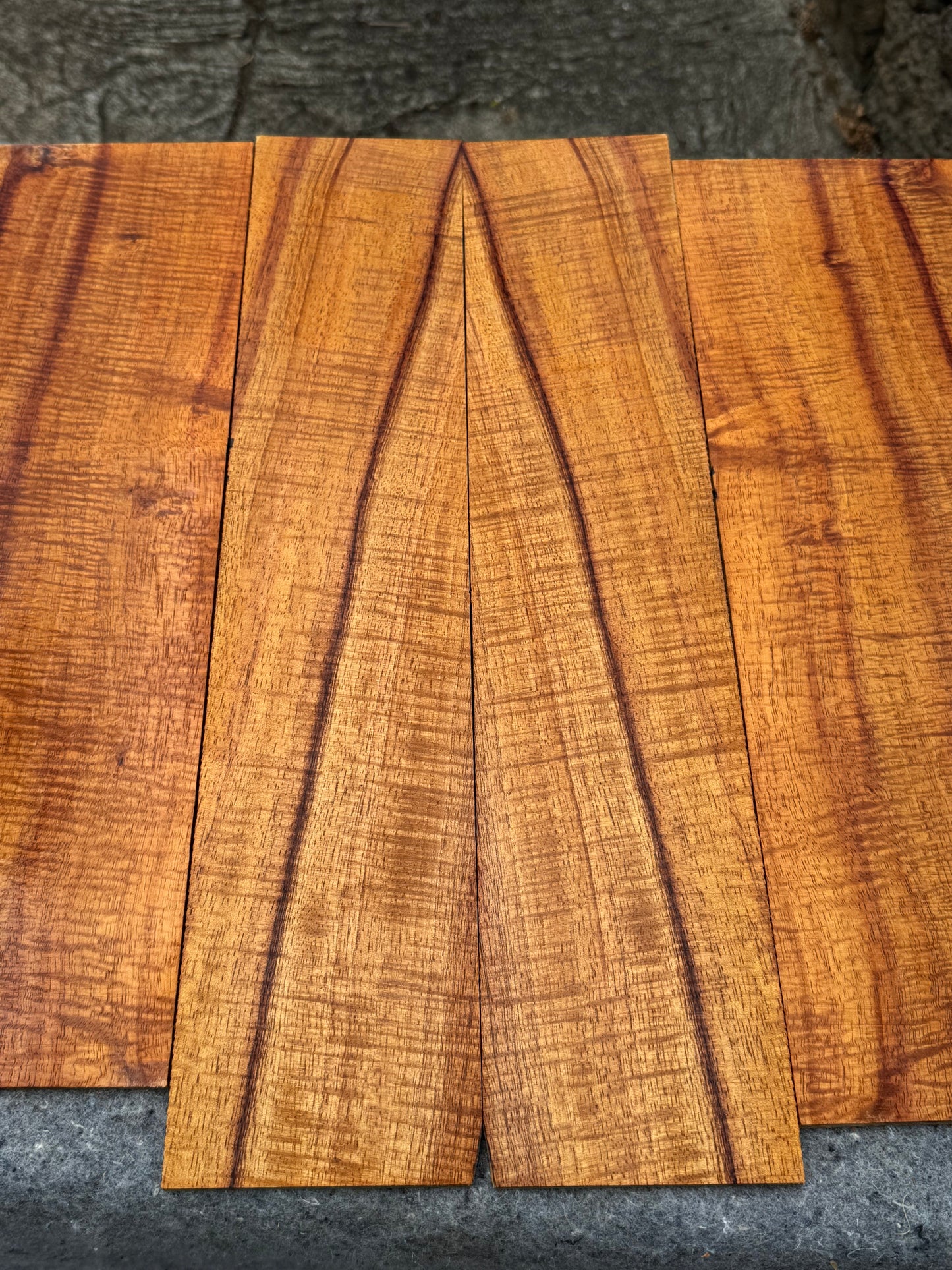 “The Meadow” Premium Curly Koa 6 piece Tenor Ukulele