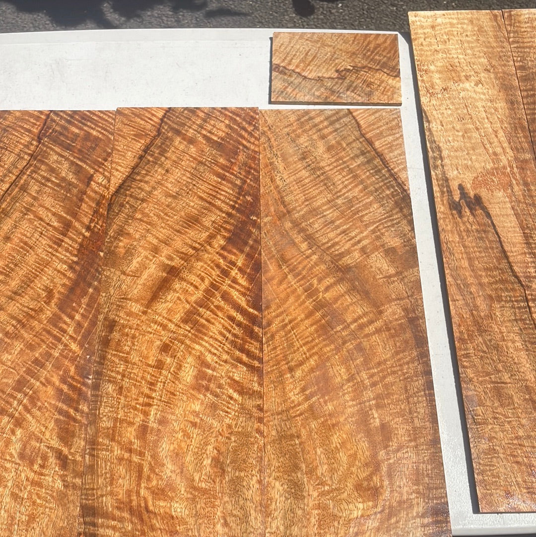 Premium Curly Spalted Mango Tenor Ukulele set (6 pcs)